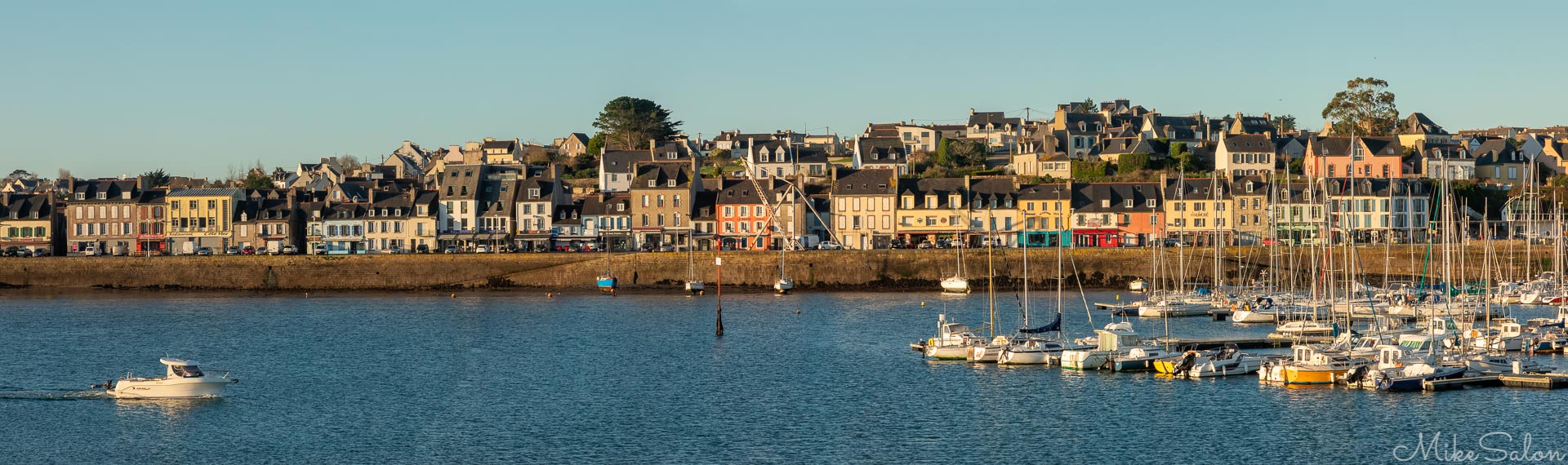 Cameret sur Mer : Dawn light on the street front at this beautiful port in Brittany. (_D0A4589-Pano.jpg)<br>Camera: Canon EOS 5D Mark IV