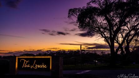 Entering the blue zone as the sky darkens after sunset at The Louise at Marananga. [4602]