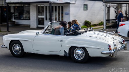 Vintage Mercedes two-seater convertable cruising through Tanunda. [4577]