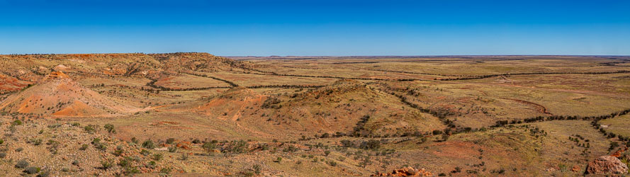 A view showing the richness of Channel Country from Deans Lookout. [1026]