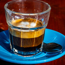 Prrof that it is possible to get a good coffee outside of Sydney and Melbourne. [2003]