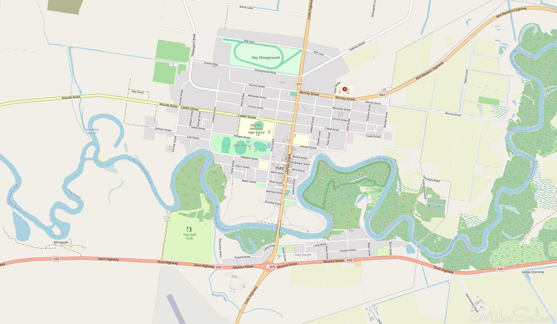 The Hay town map shows Lachlan St crossing the Murrumbidgee River and neading north through the CBD.